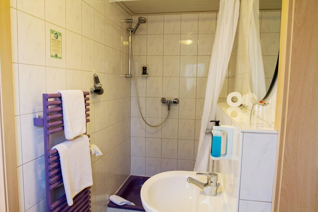 Heidekrug Otel Oberursel Oda fotoğraf