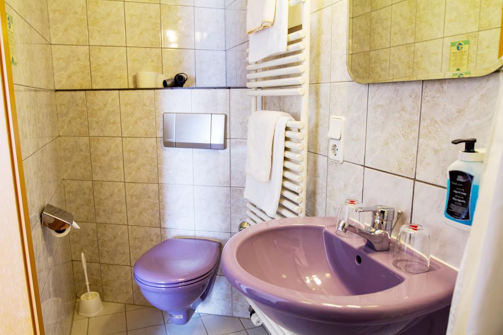 Heidekrug Otel Oberursel Oda fotoğraf
